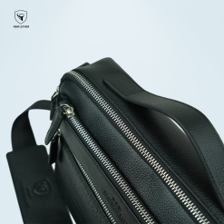 Alternative view of Crocodile Pattern  Black Messenger Bag